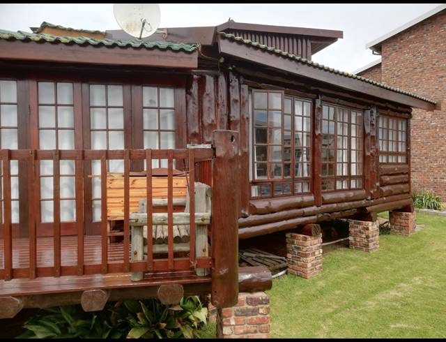 3 BEDROOM HOUSE FOR SALE IN BOGGOMSBAAI